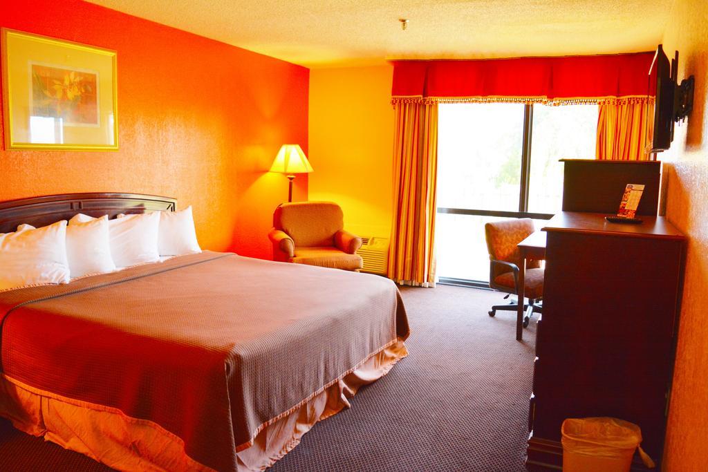 Quality Inn テクサーカナ エクステリア 写真